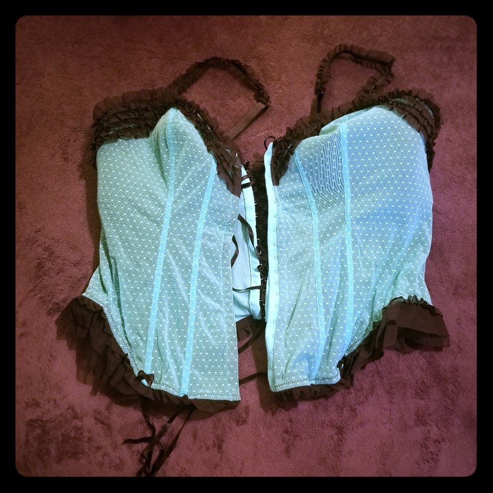 Cacique corset with garters sz 22/24
